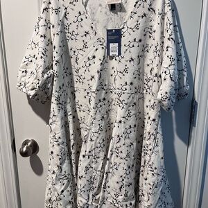 Universal Thread Cream Floral Dress